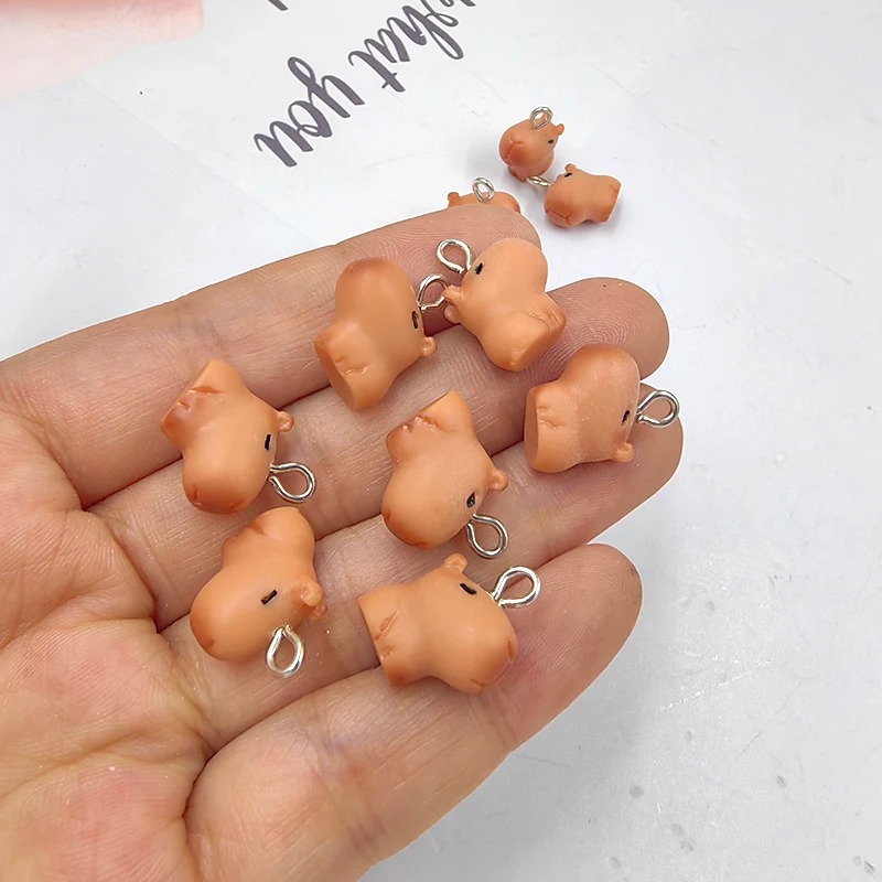 Resin Crafts Diy - 10 Stück Niedliche Kleine Capybara-Anhänger für